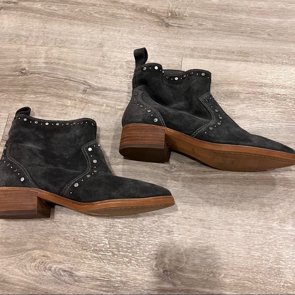 Dolce Vita booties